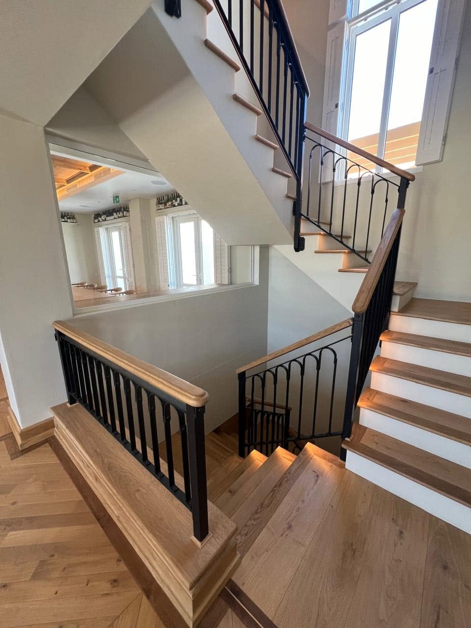 Steel staircase and railing